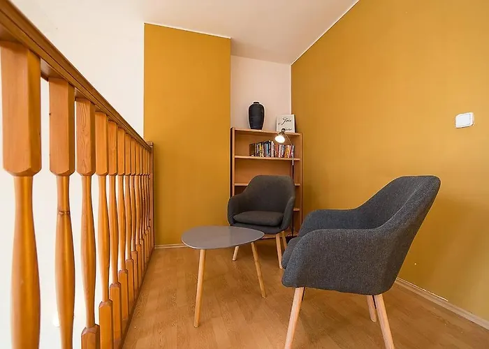 Great Terrace In Big, Central Flat