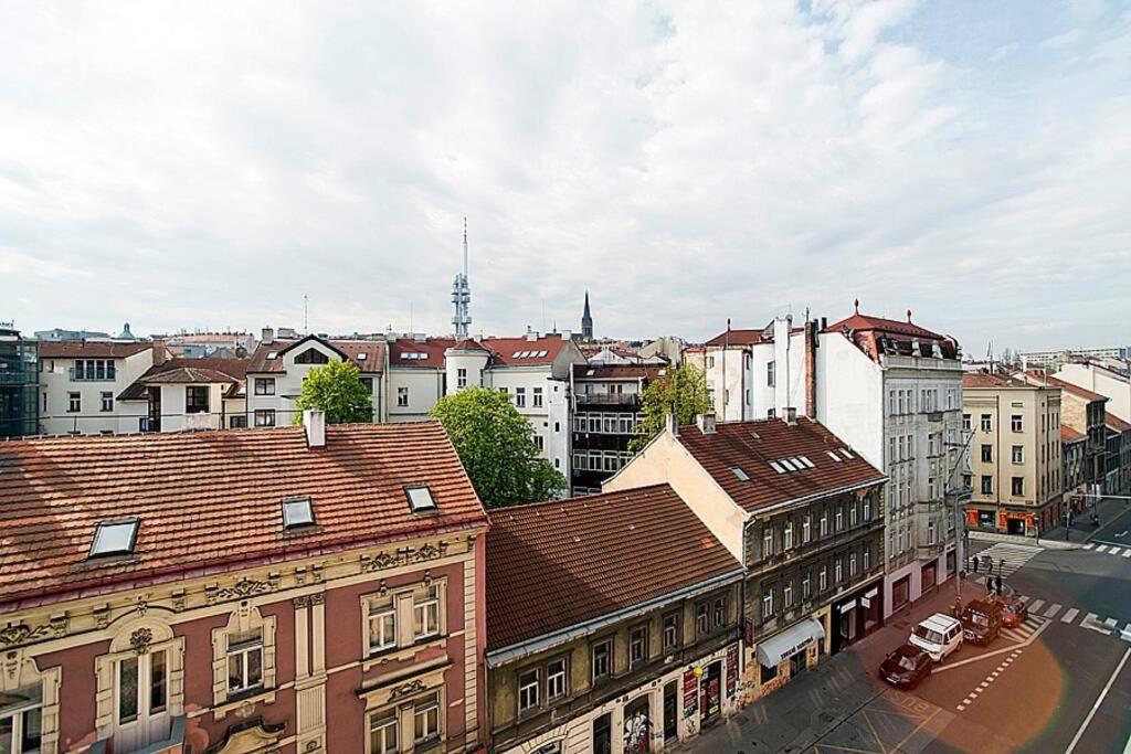 Great Terrace In Big, Flat Apartament Praga
